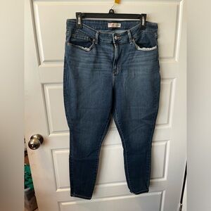 Signature by Levi Strauss & Co. Women's High Rise Skinny Shaping Jeans 16S 33x28